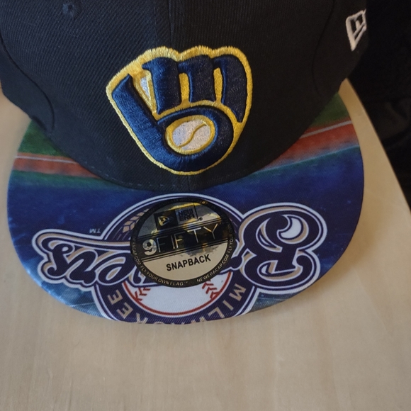 Snapback hat - Picture 1 of 1